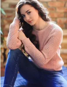 Elite escort service in Dharangaon for home and hotel visits